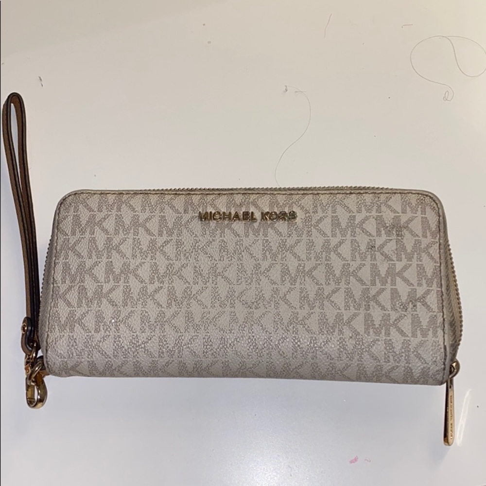 michel kors wallet